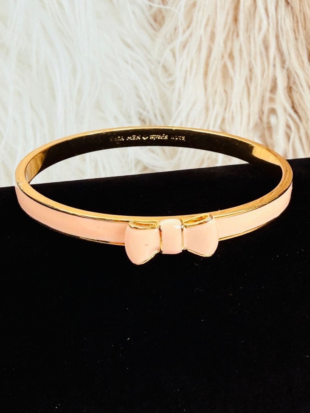 Kate Spade ‘Take a Bow’ Goldtone Pink Enamel Thin Bangle Bracelet MSRP $98 - Picture 8 of 8